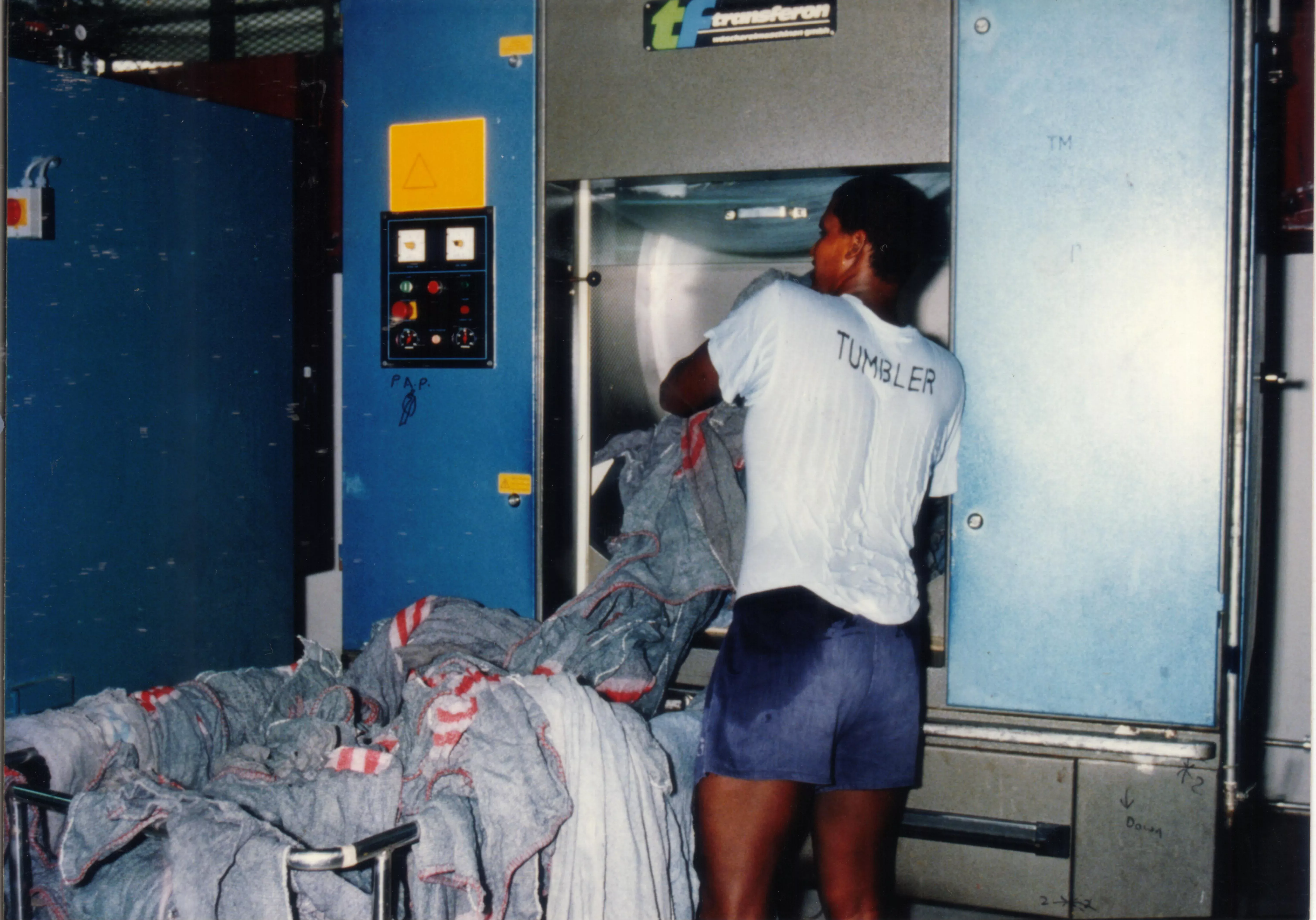 SARS outbreak support 2003